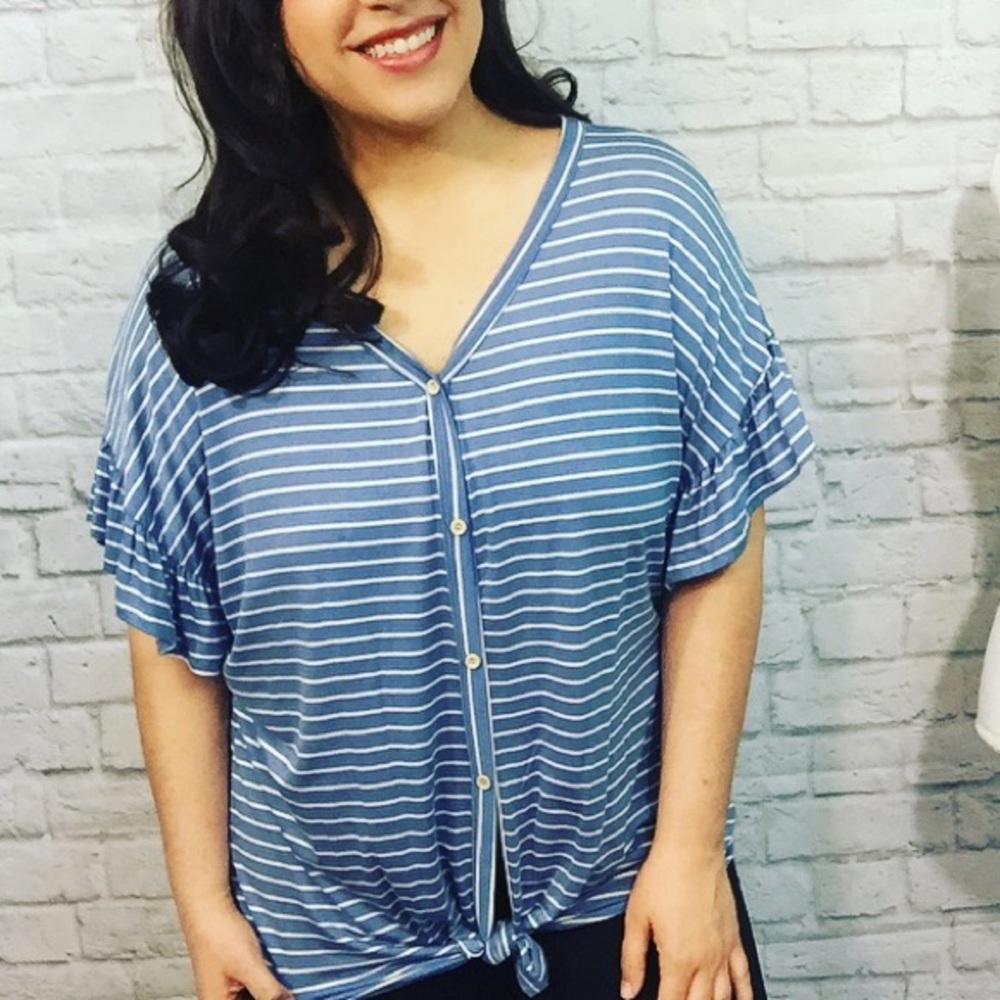 Blue top - Picture 2 of 5